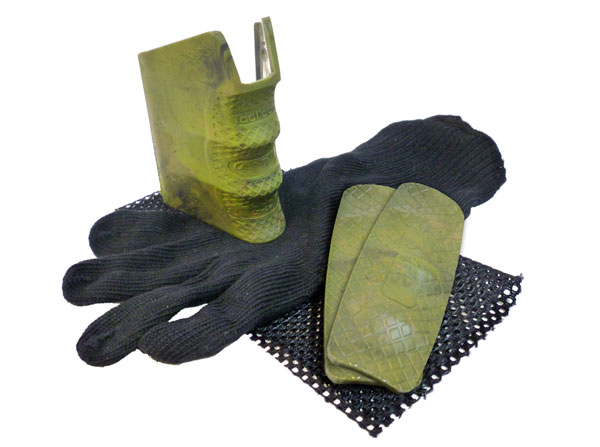 carbine-grip-contents-600.jpg