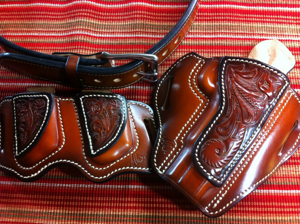 holster-world_01.jpg