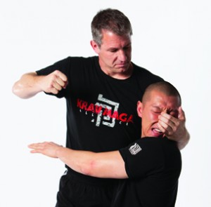 john_bearhug_neck_leverage-300x305-300x295.jpg