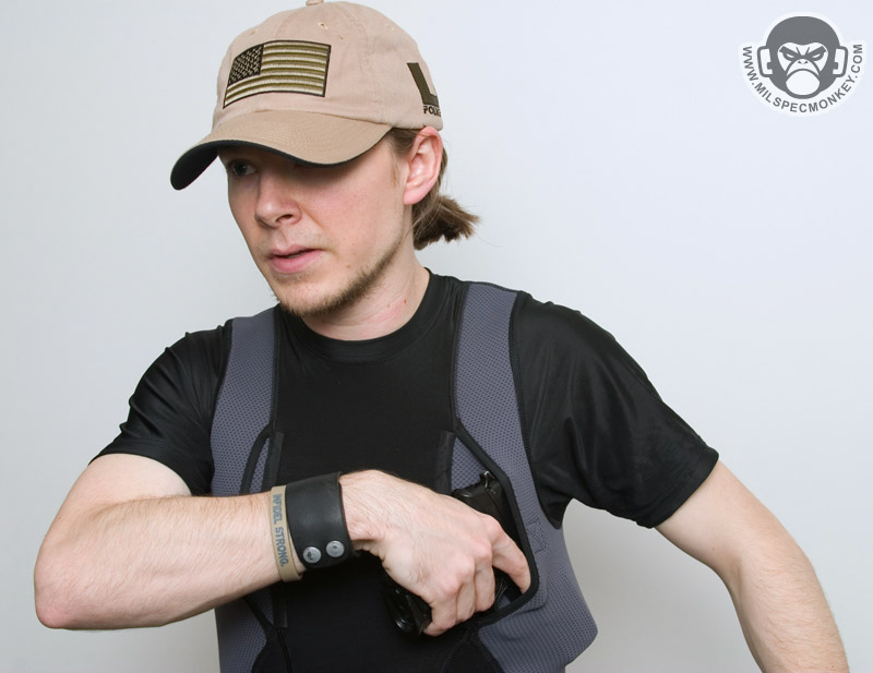 511-holster-shirt-draw2.jpg