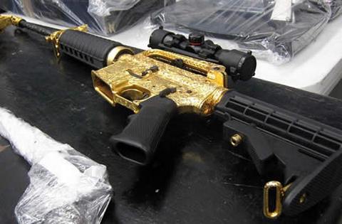 mexican_guns_03.jpg