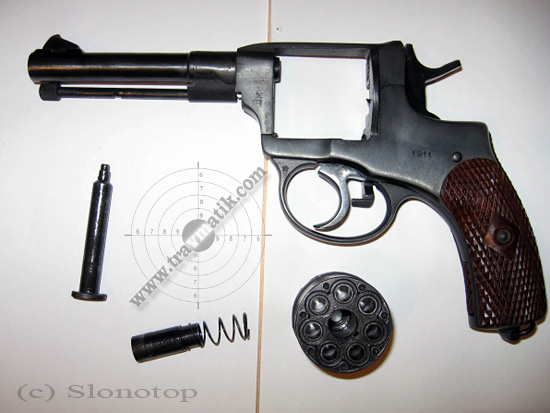 revolver-nagan-kombrig-03.jpg