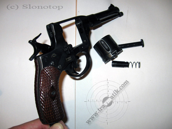 revolver-nagan-kombrig-05.jpg